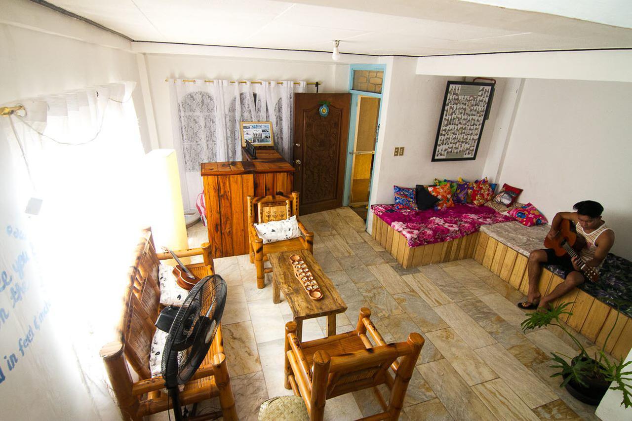 Go Surfari House Hostel Baler Luaran gambar