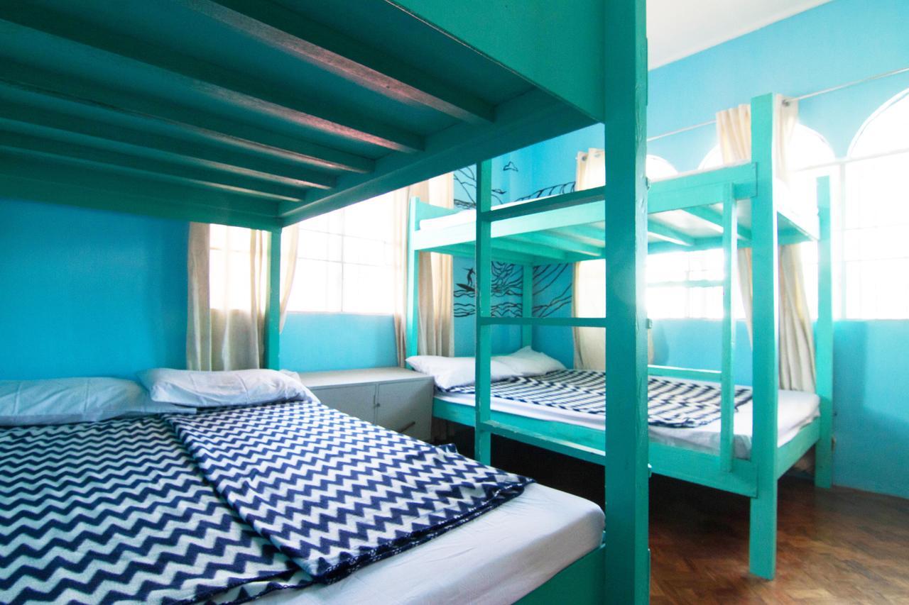 Go Surfari House Hostel Baler Luaran gambar